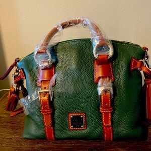 Dooney & Bourke green leather purse NWT
